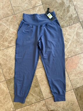 NWT Under Armour Fitted Coupe Pants size M